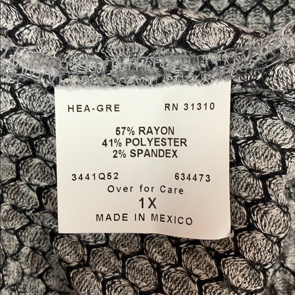 Sz1X IN Studio Sweater Cardigan Gray/Black NWT - Picture 7 of 7